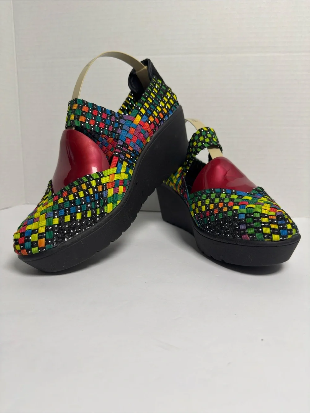 Ice comfortable woven